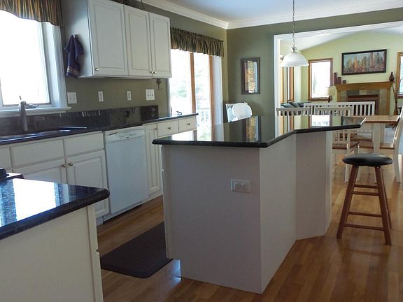 5th image of 3 Timmons Ln