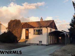 1413 Avenue L, Scottsbluff, NE 69361