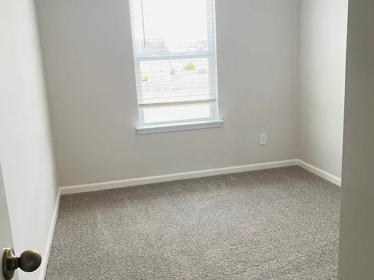 3157 Lobelia Ln — Photo 5
