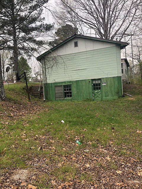 2nd image of 3173 Headrick Cir SE
