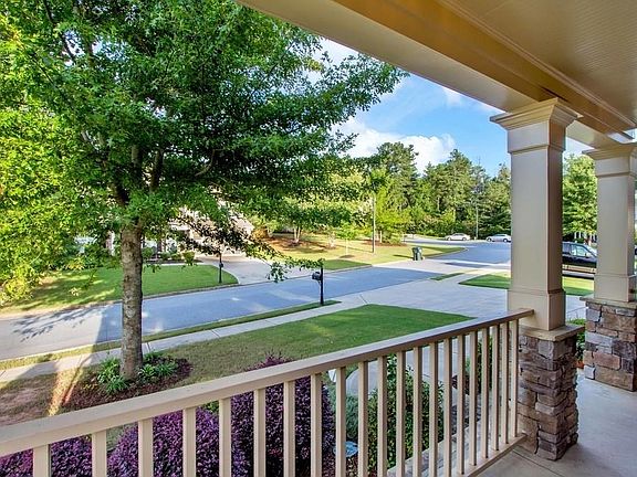 3rd image of 310 Rosemont Park Ln