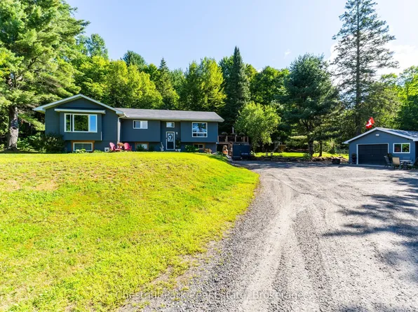 521 Old Muskoka Rd, Huntsville, ON P1H 2J2