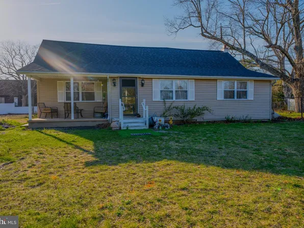 111 Cains Mill Rd, Williamstown, NJ 08094