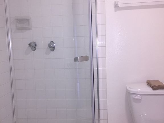 3rd image of 11706 Montana Ave APT 101