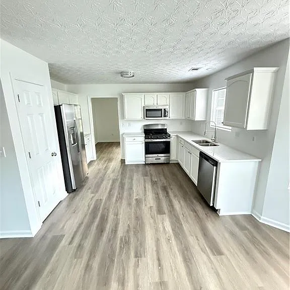 970 Harbins View Dr — Photo 4
