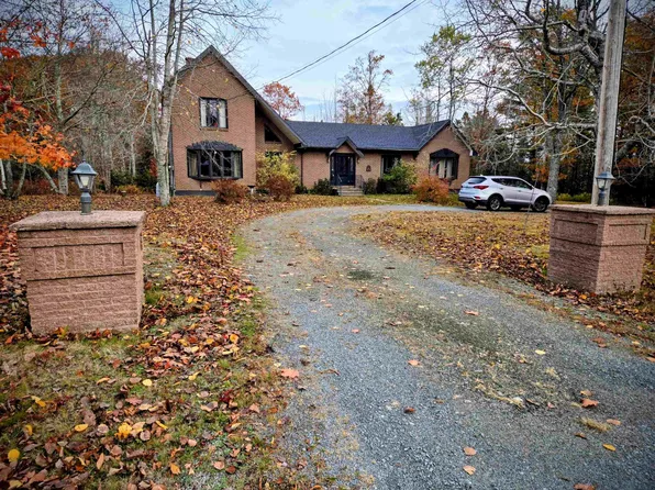 3852 Highway 208, Colpton, NS B0R 1E0