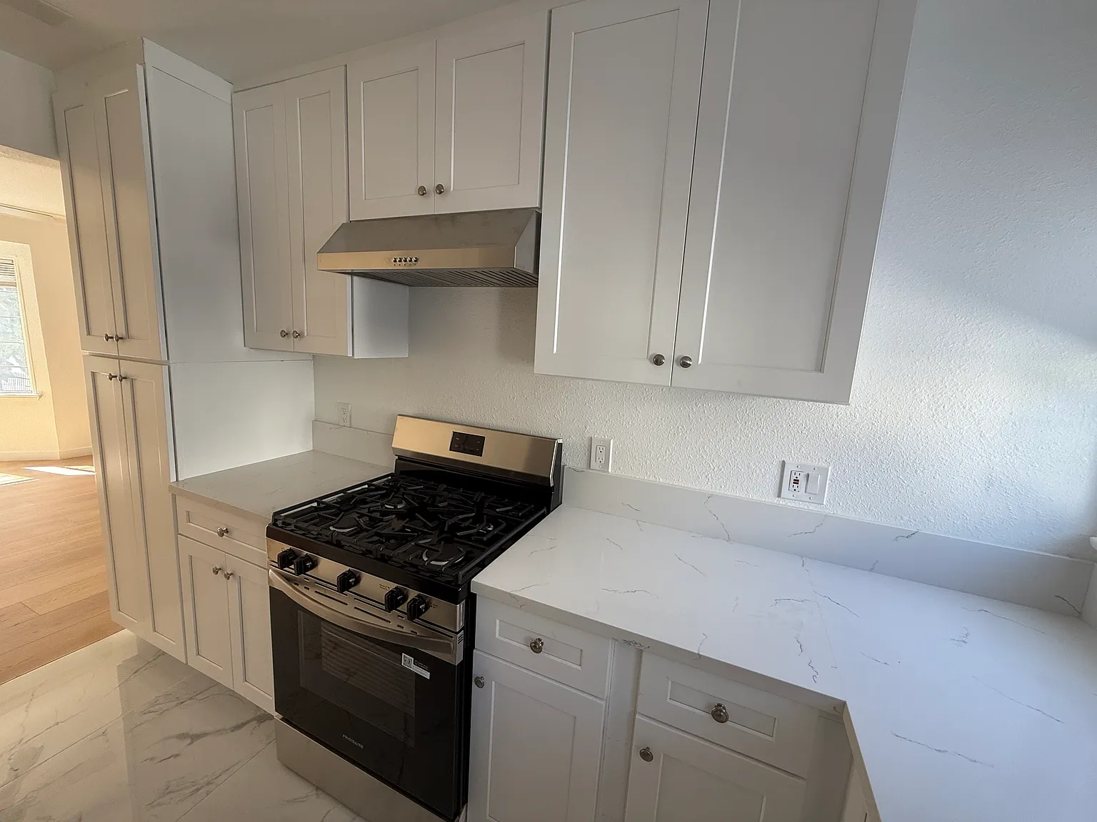 1 bed, 500 sqft, $1,850 — Photo 4