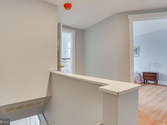 4th image of 3508 Cliftmont Ave APT 1