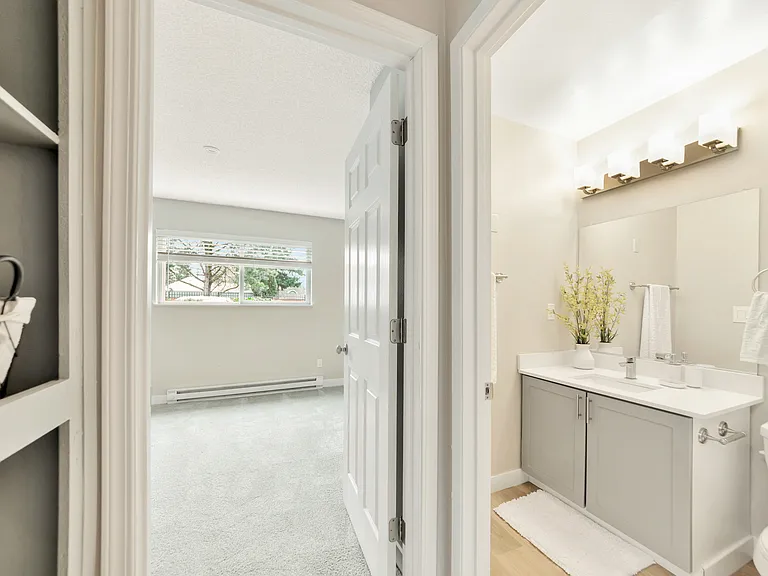 Bathroom & Bedroom