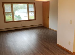 2091 Hillview Rd APT 4, Saint Paul, MN 55112