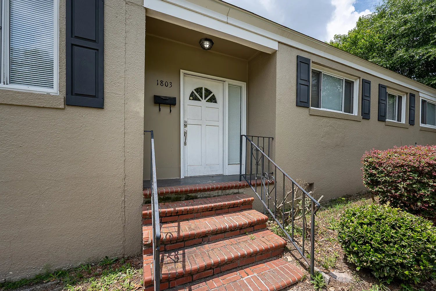 1803 Heath Street - 1 — Photo 1