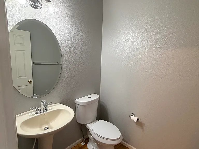 12784 Jasmine St #D — Photo 11