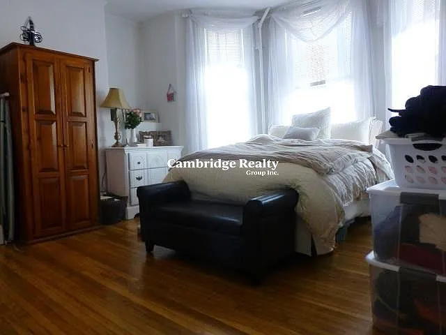 38 Newton St #2T — Photo 26