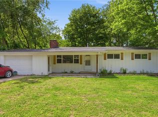 1203 N Sang Ave, Fayetteville, AR 72703
