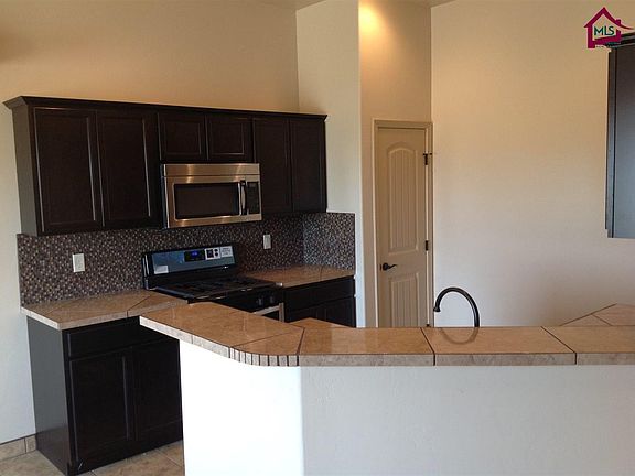 2nd image of 4725 Zachary Pl