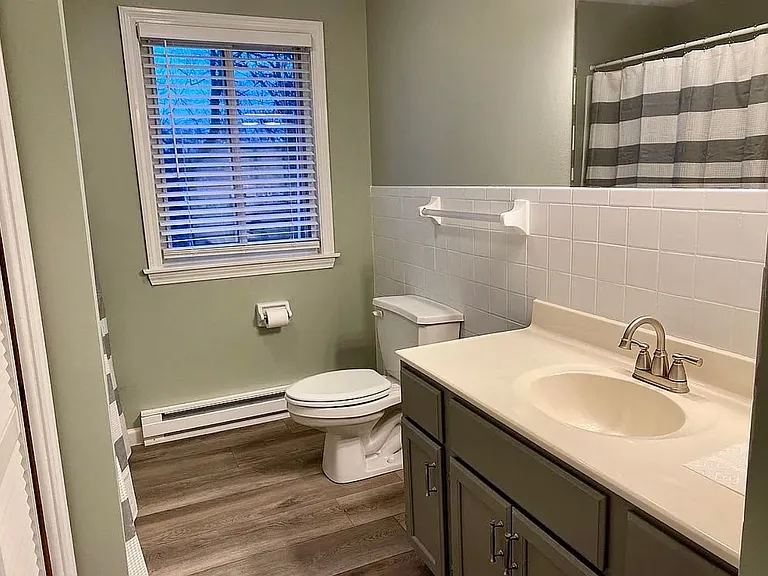 20 Lawrence Ave #38C — Photo 6