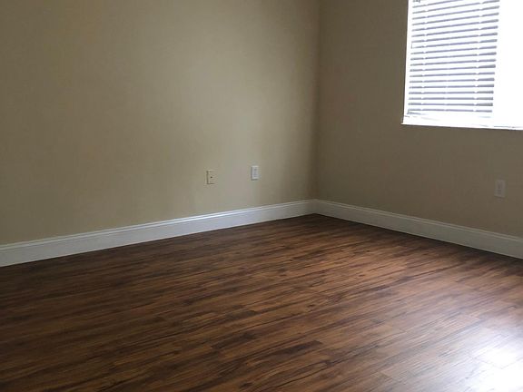 3rd image of 1261 SE 31st Ct Unit 106