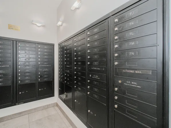 495 East 7th Street image 9 of 12