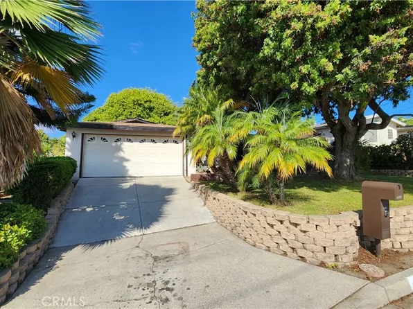 1350 Marabou Ln, Vista, CA 92083