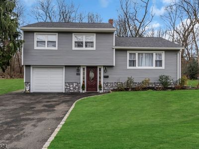 137 Greenbrook Rd, Green Brook, NJ, 08812