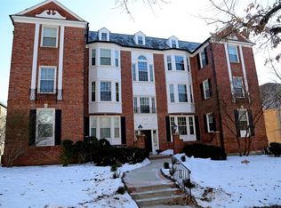 7520 Oxford Dr APT 3E, Saint Louis, MO 63105