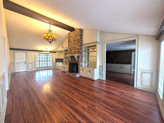 4th image of 206 W Lakewood Dr