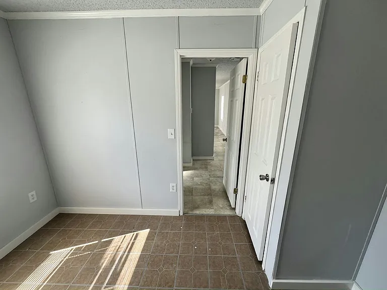 Avon Park Village II — Photo 129