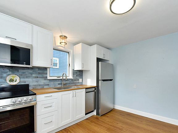 5th image of 45 Bungalow Ave