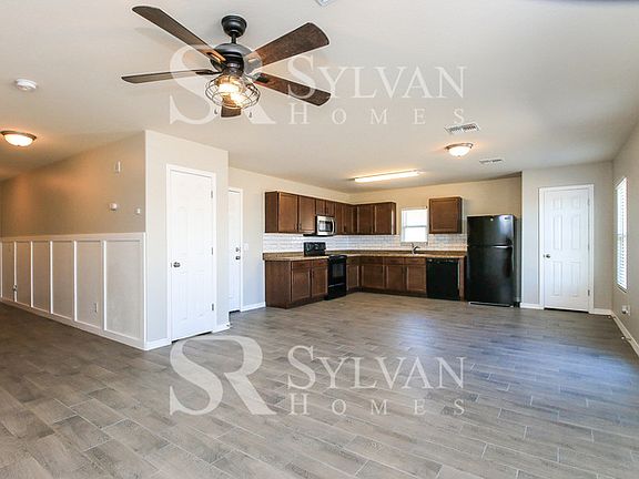 3rd image of 1030 W Prior Ave