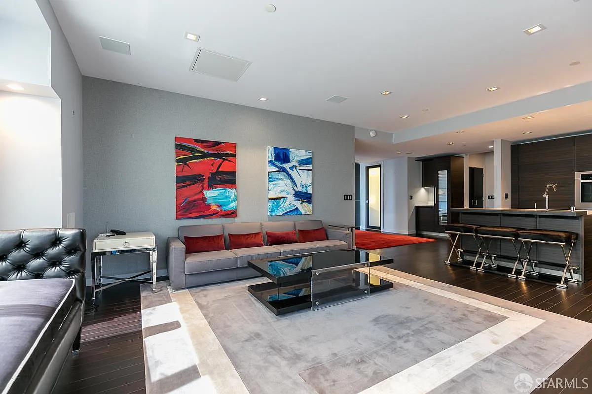 1 bed, 1.0 bath, 1042 sqft, $6,500 — Photo 2
