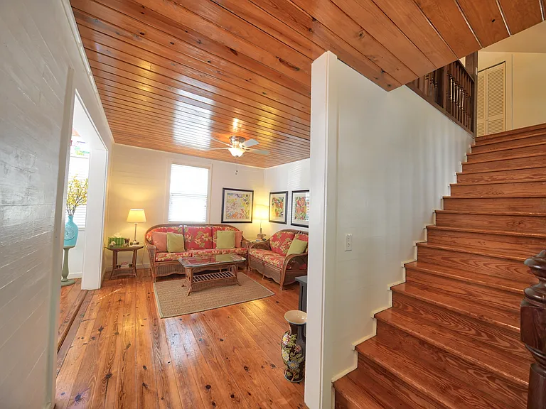 1110 Fleming St #1 — Photo 14