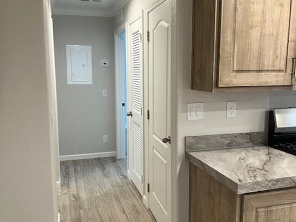 3rd image of 139 S Sherman Ave #1/2