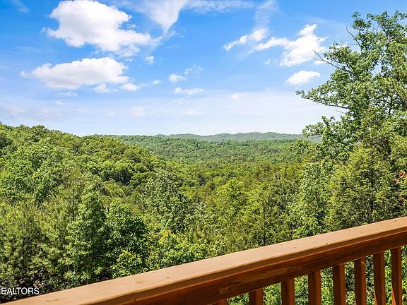 30th image of 2122 Dove Ridge Ln