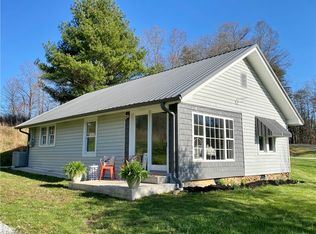 1656 Martin Rd, Mount Airy, NC 27030