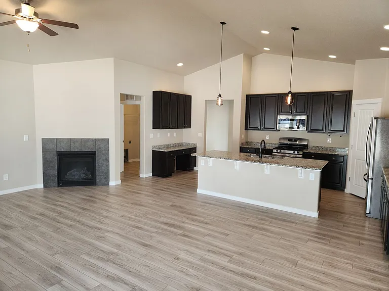 1647 Grand Overlook St — Photo 6
