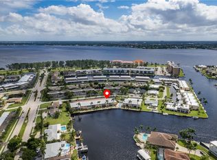 4210 SE 19th Ave APT 2E, Cape Coral, FL 33904