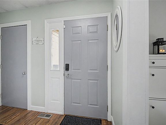 5th image of 8841 Shadycreek Dr