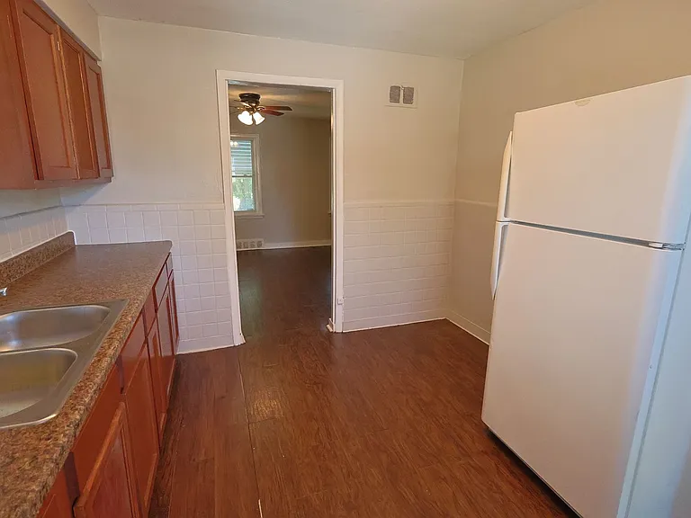 418 N Dade Ave — Photo 9