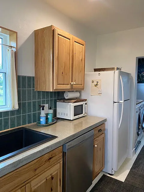 1 bed, 1092 sqft, $2,700 — Photo 3