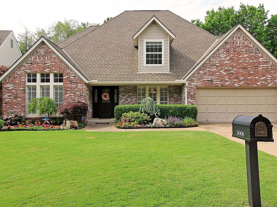 2nd image of 5008 E 86th Pl