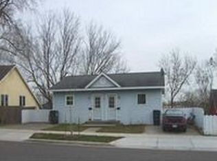 510 E Cook St, Portage, WI 53901