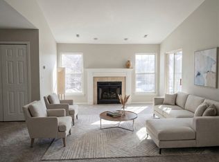 5433 Pine Aires Dr, Sterling Heights, MI 48314