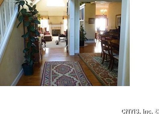 4th image of 5135 Greenbank Dr