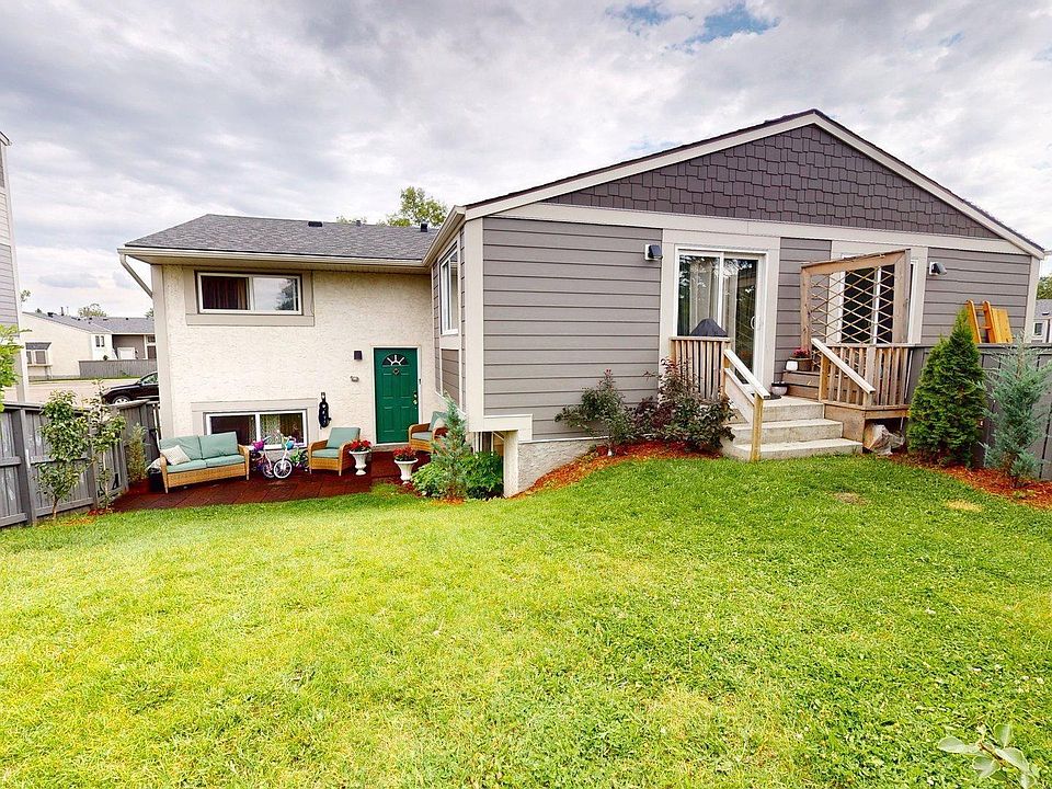 1st image of 623 Willow Ct NW