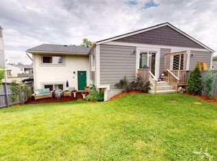 623 Willow Ct NW, Edmonton, AB T5T2K7