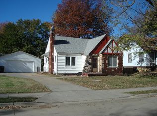 709 SW Wayne Ave, Topeka, KS 66606