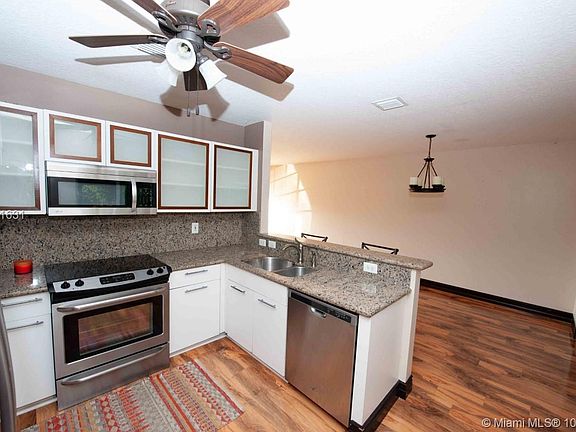 3rd image of 1412 SW 47th Ave #1412