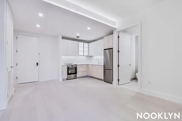 218 Front Street #5235