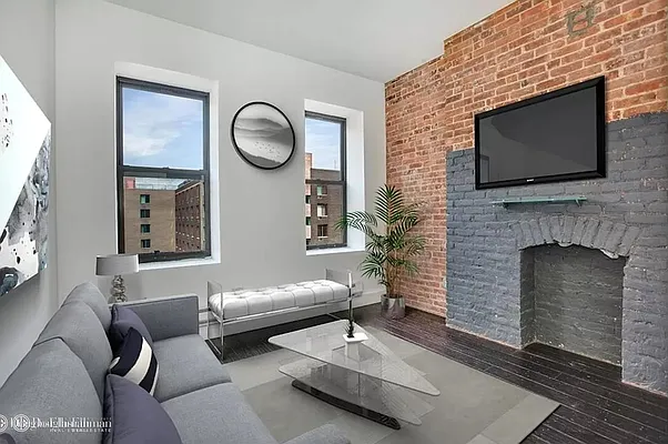 Rented by Douglas Elliman | media 15