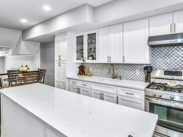 102 Burgher Avenue image 1 of 24